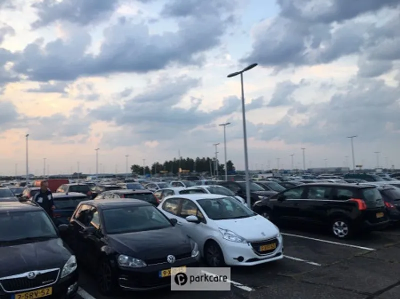 P3 Schiphol Parking image 1