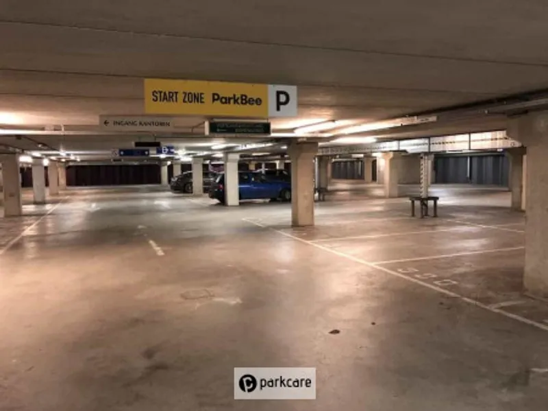 Haagsche Hof Parking Garage image 2