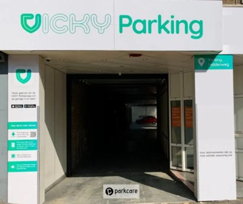 Amsterdam-East Parking Garage image 4